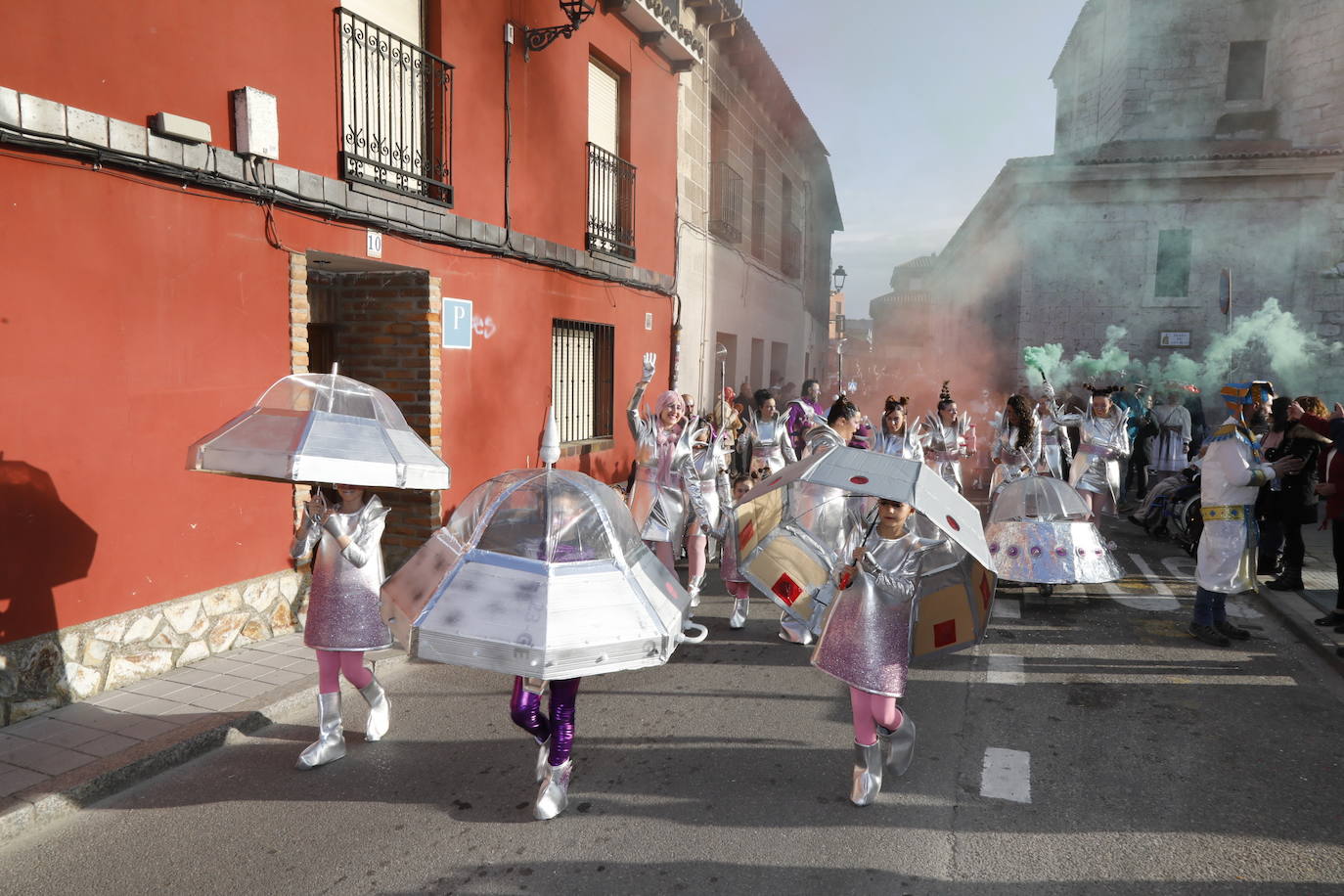 Un momento del desfile de carnaval en Tudela de Duero. 