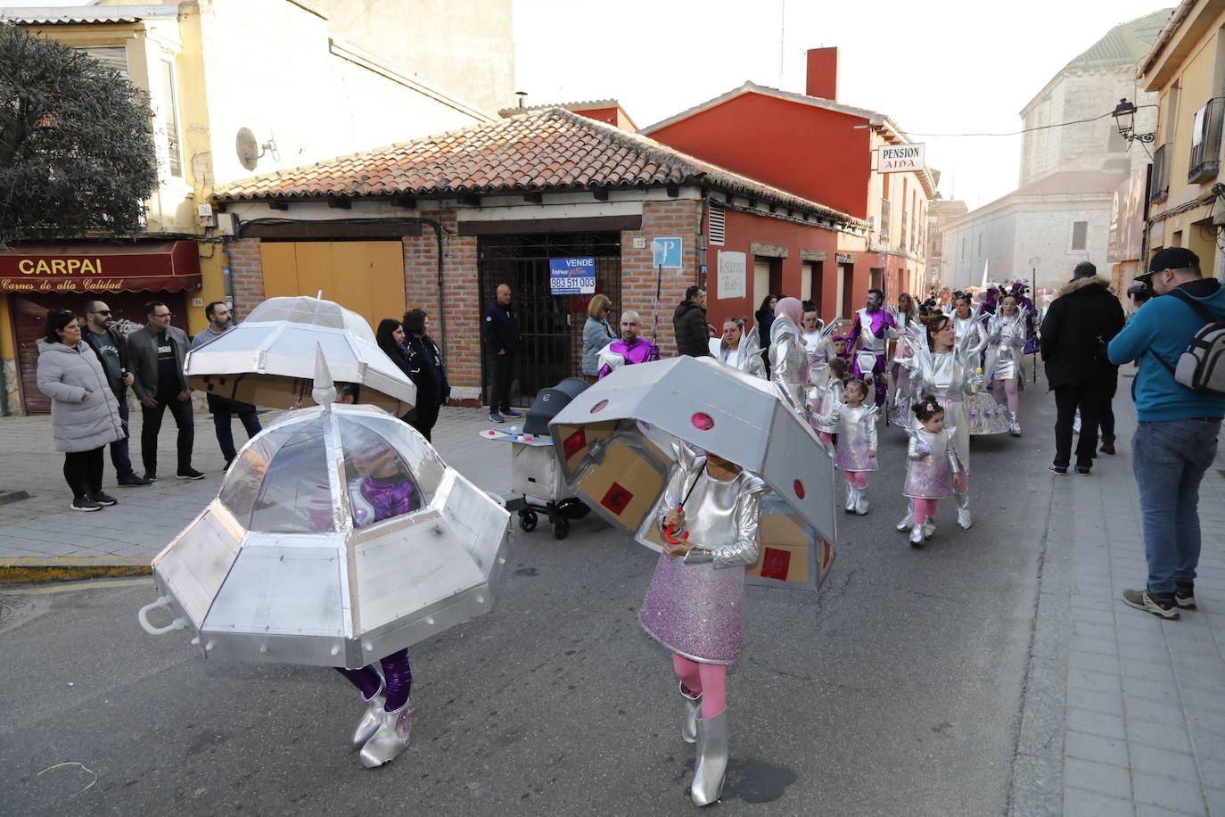 Un momento del desfile de carnaval en Tudela de Duero. 