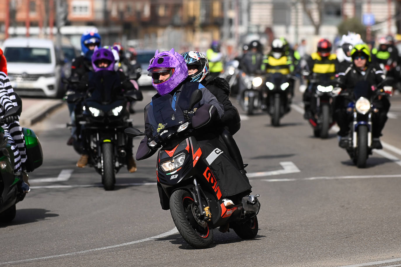 Un momento del desfile de carnaval en motos celebrado este domingo en Valladolid. 