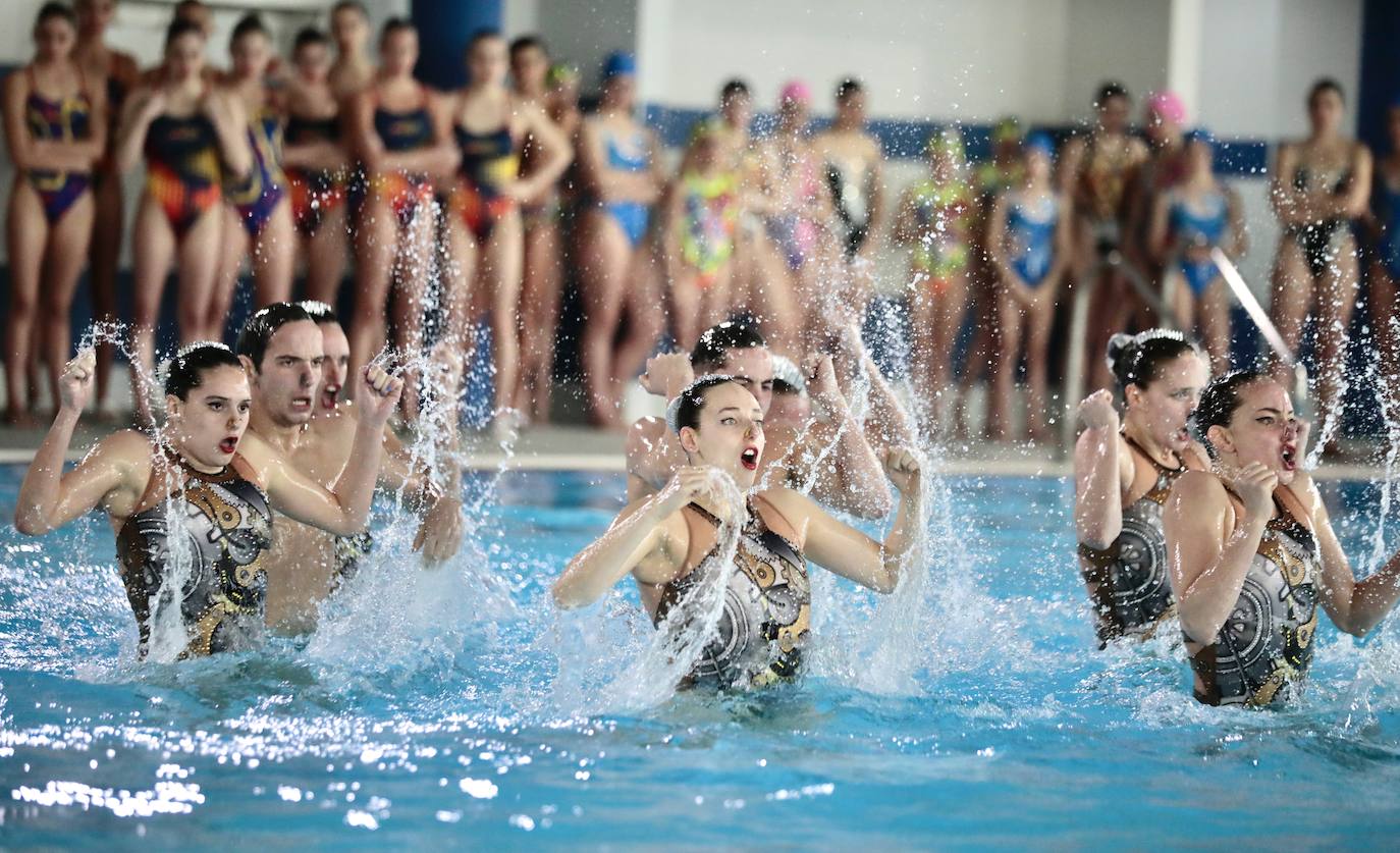 Fotos: La nadadora Laura López Valle en la piscina de Parquesol