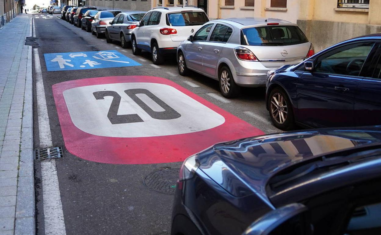 Zona limitada a 20 kilómetros por hora en la ciudad de Salamanca.