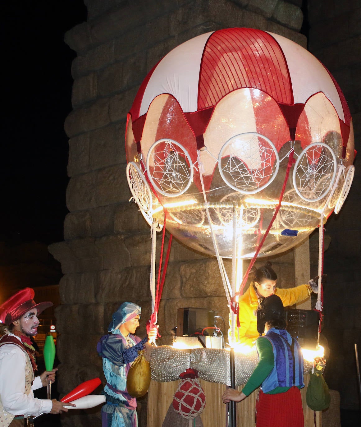 Desfile del Martes de Carnaval en Segovia. ANTONIO DE TORRE