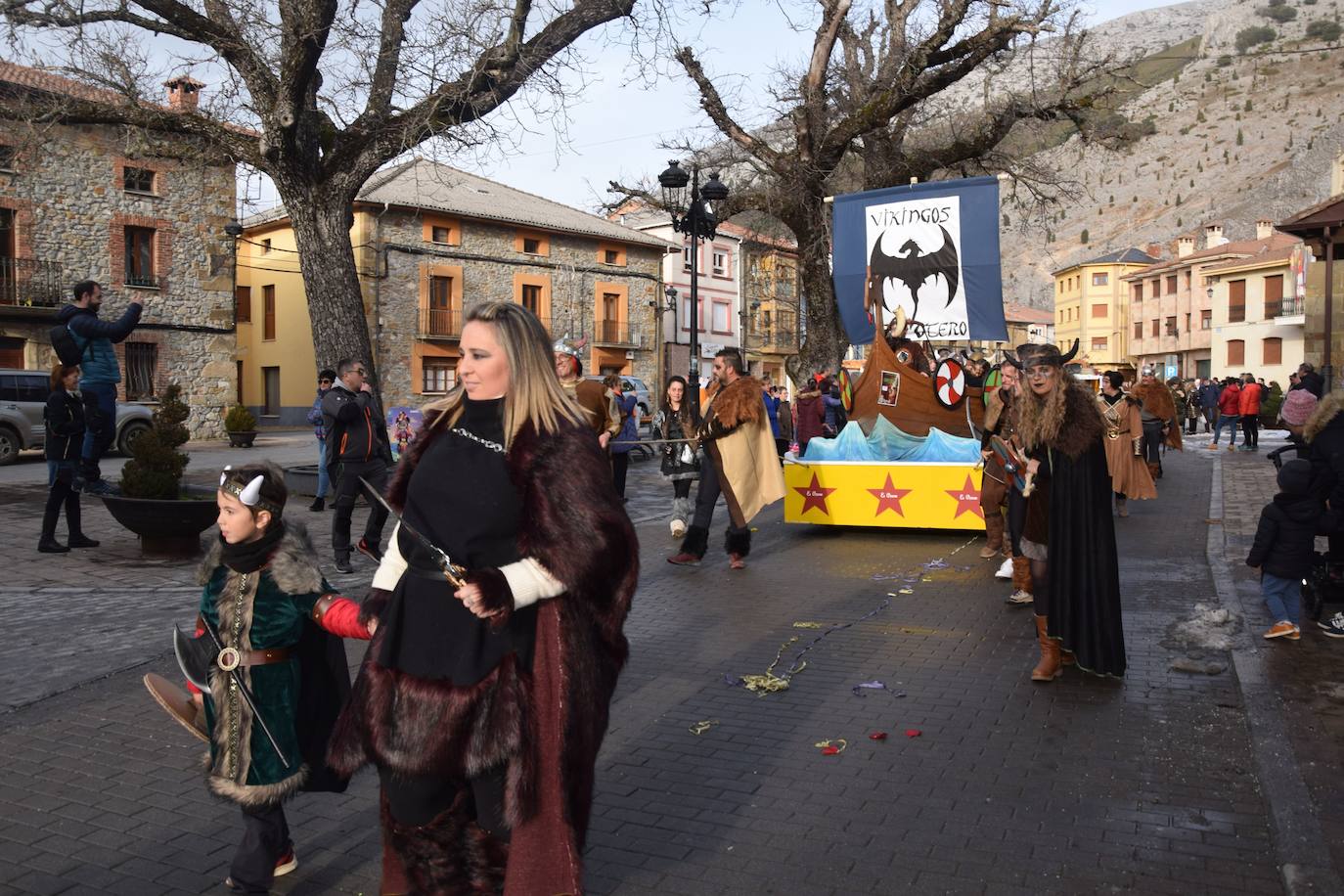 Fotos: Desfile de carnaval en Velilla del Río Carrión