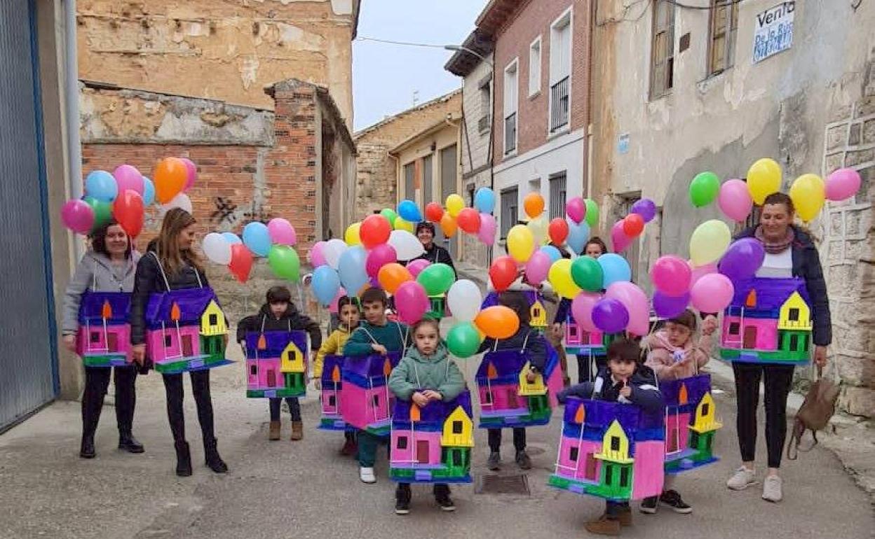 Los globos, primer premio del concurso infantil. 