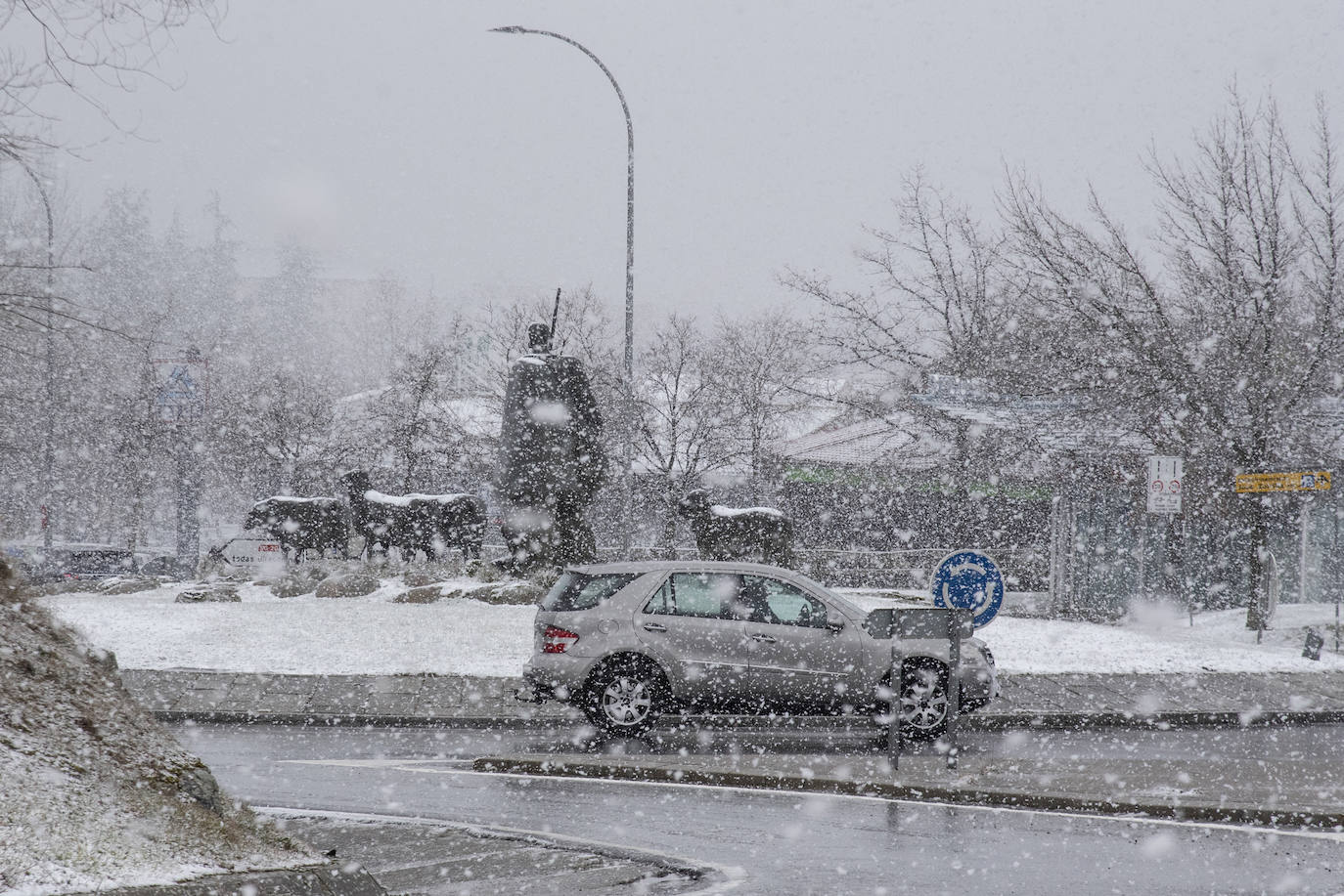 Nevada en Segovia capital en la mañana de este jueves.