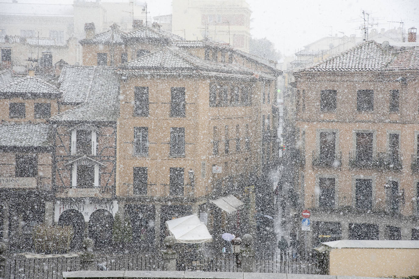 Nevada en Segovia capital en la mañana de este jueves.