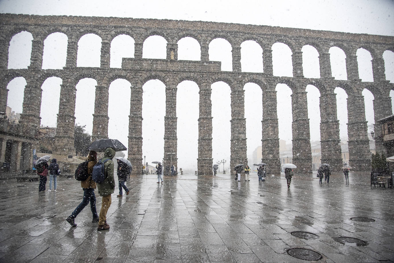 Nevada en Segovia capital en la mañana de este jueves.