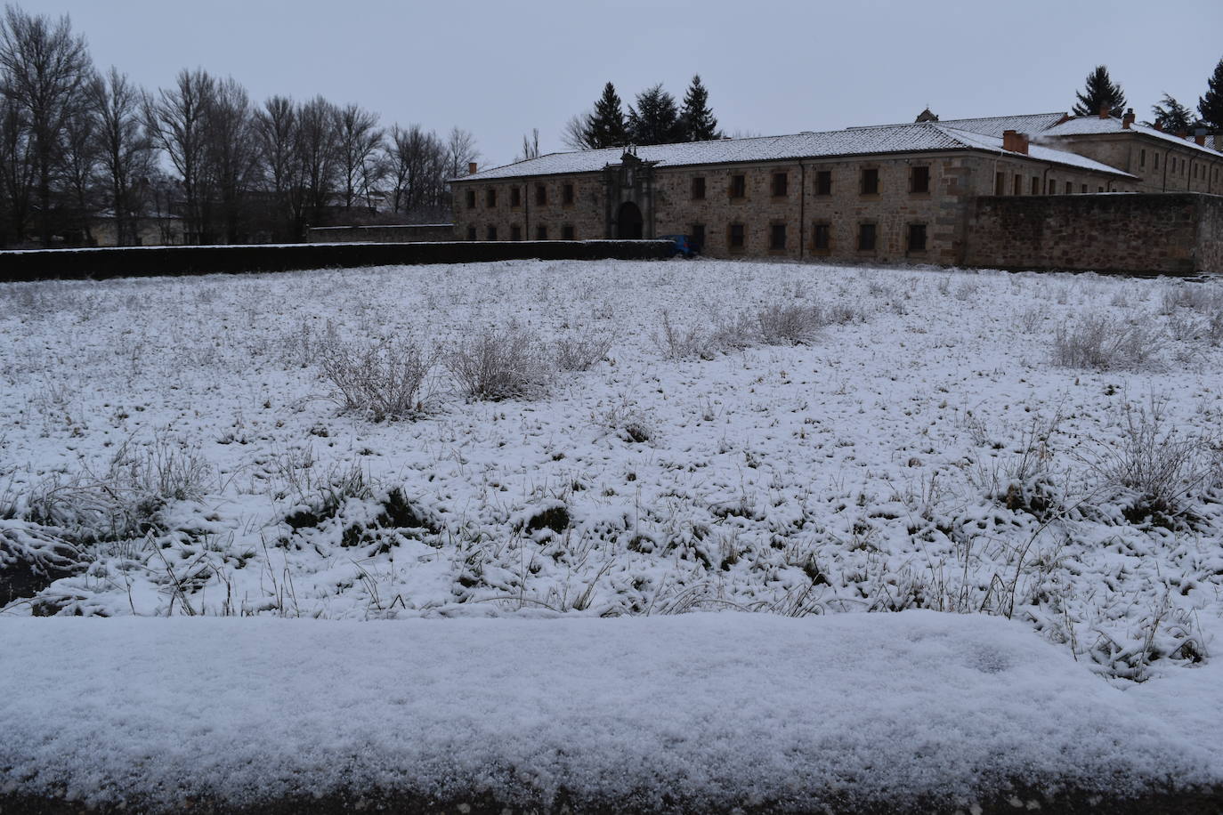 Aguilar y el resto de la provincia palentina ha amanecido con una capa blanca
