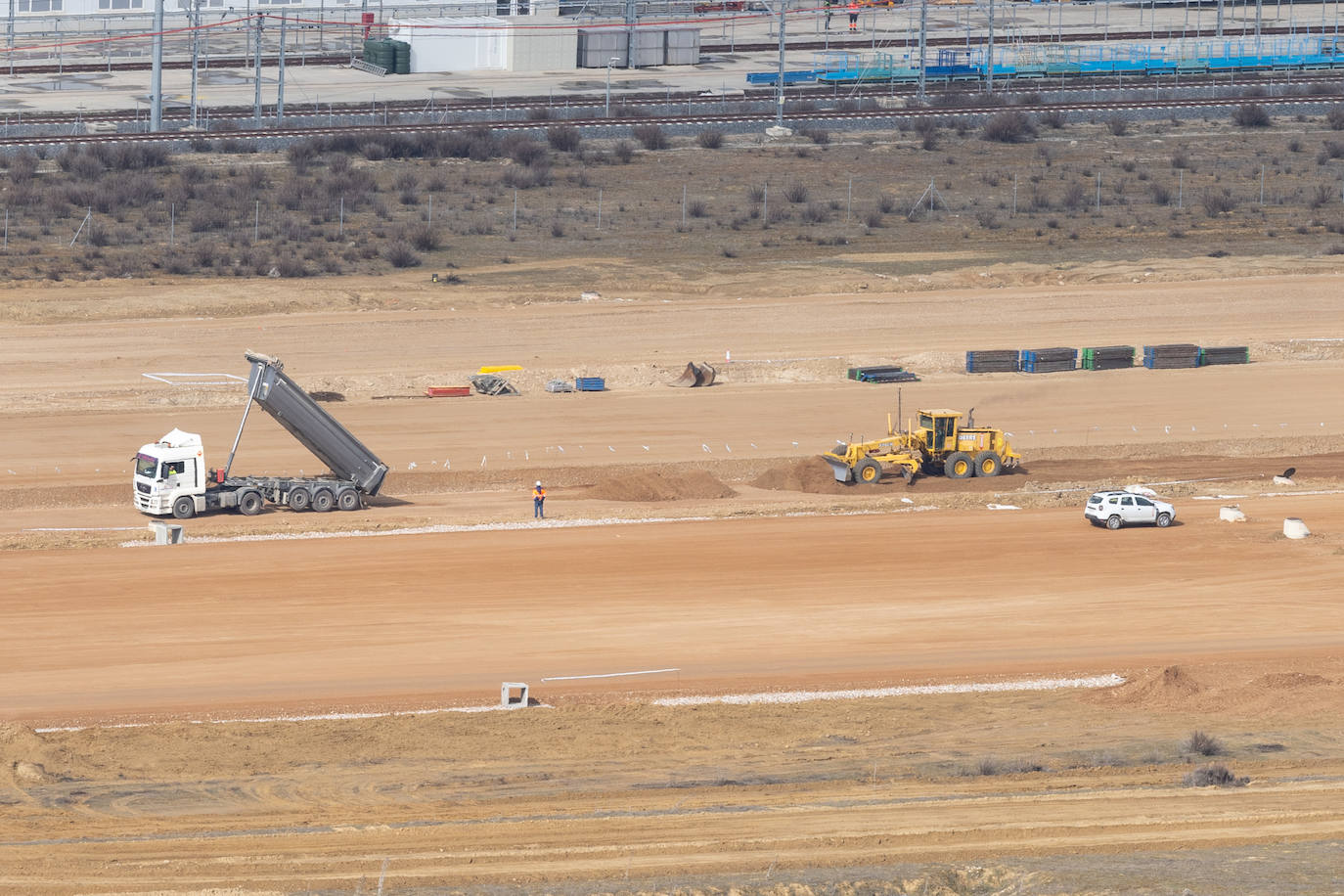 Fotos: Así avanzan las obras del centro logístico ferroviario de Valladolid