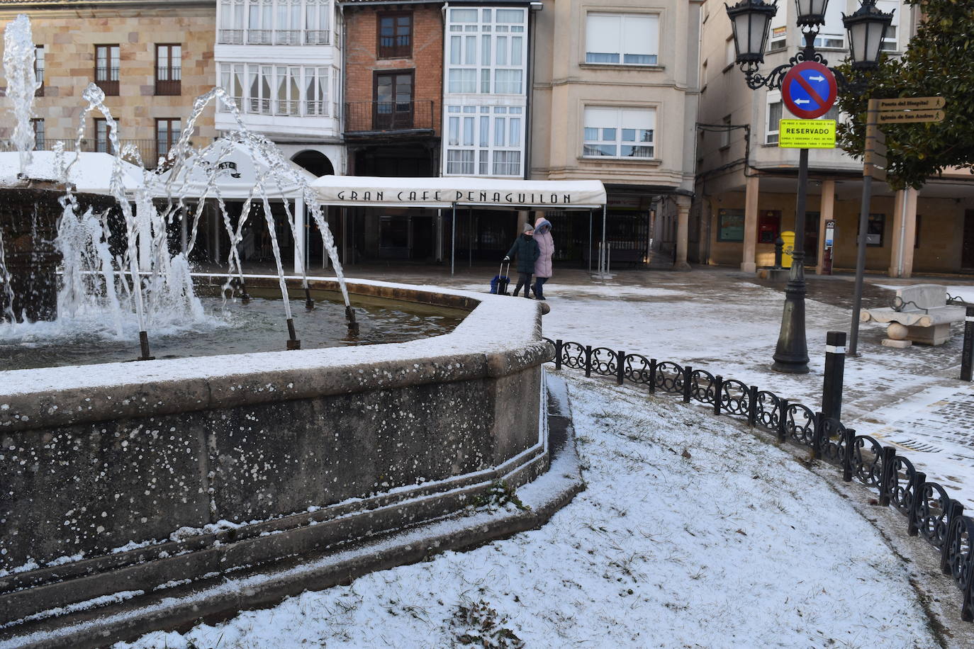 Fotos: La nieve y el frío no dan tregua en Aguilar de Campoo