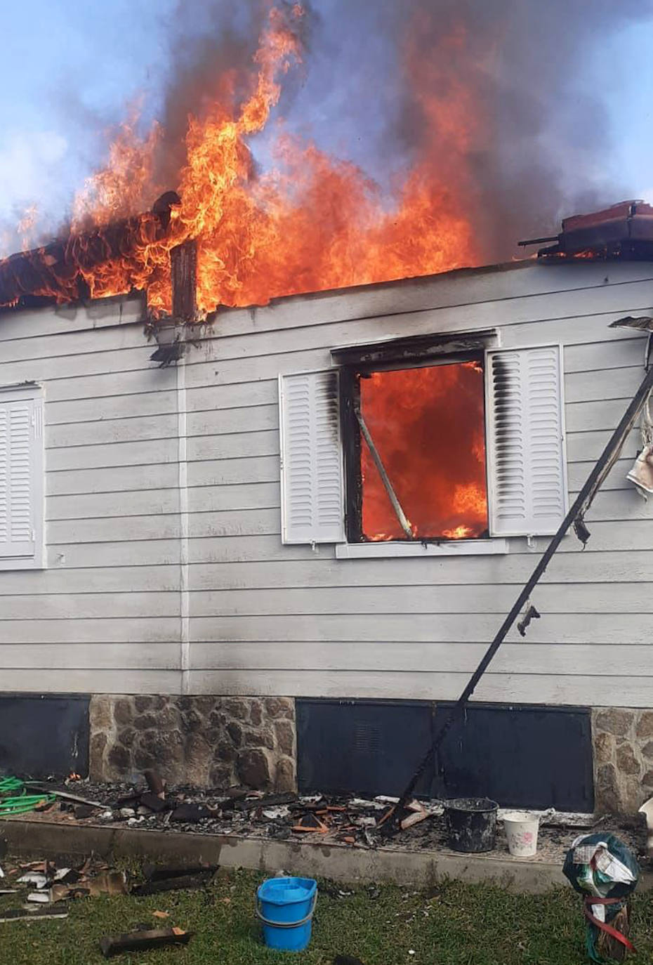 Incendio de una vivienda en Gallegos. 