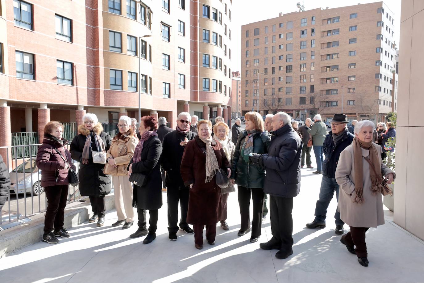 Fotos: El Ayuntamiento inaugura en Parquesol el primer Centro de Vida Activa en Valladolid