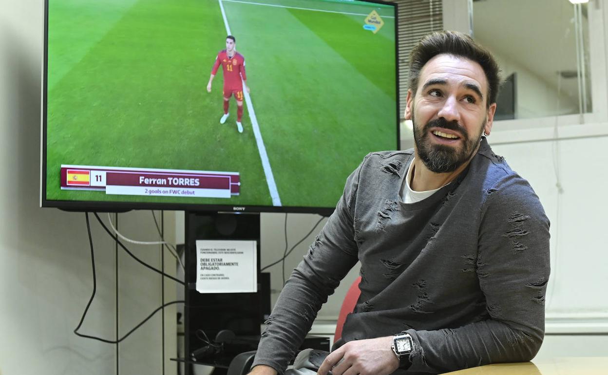 Borja Fernández, en la redacción de este diario durante el pasado Mundial. 