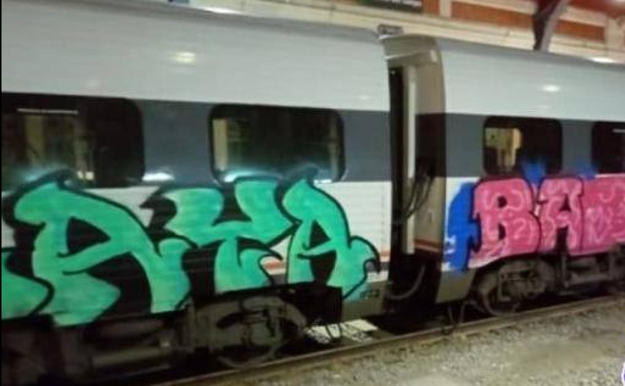 Vagones pintados en trenes de Campo Grande en noviembre del año pasado.