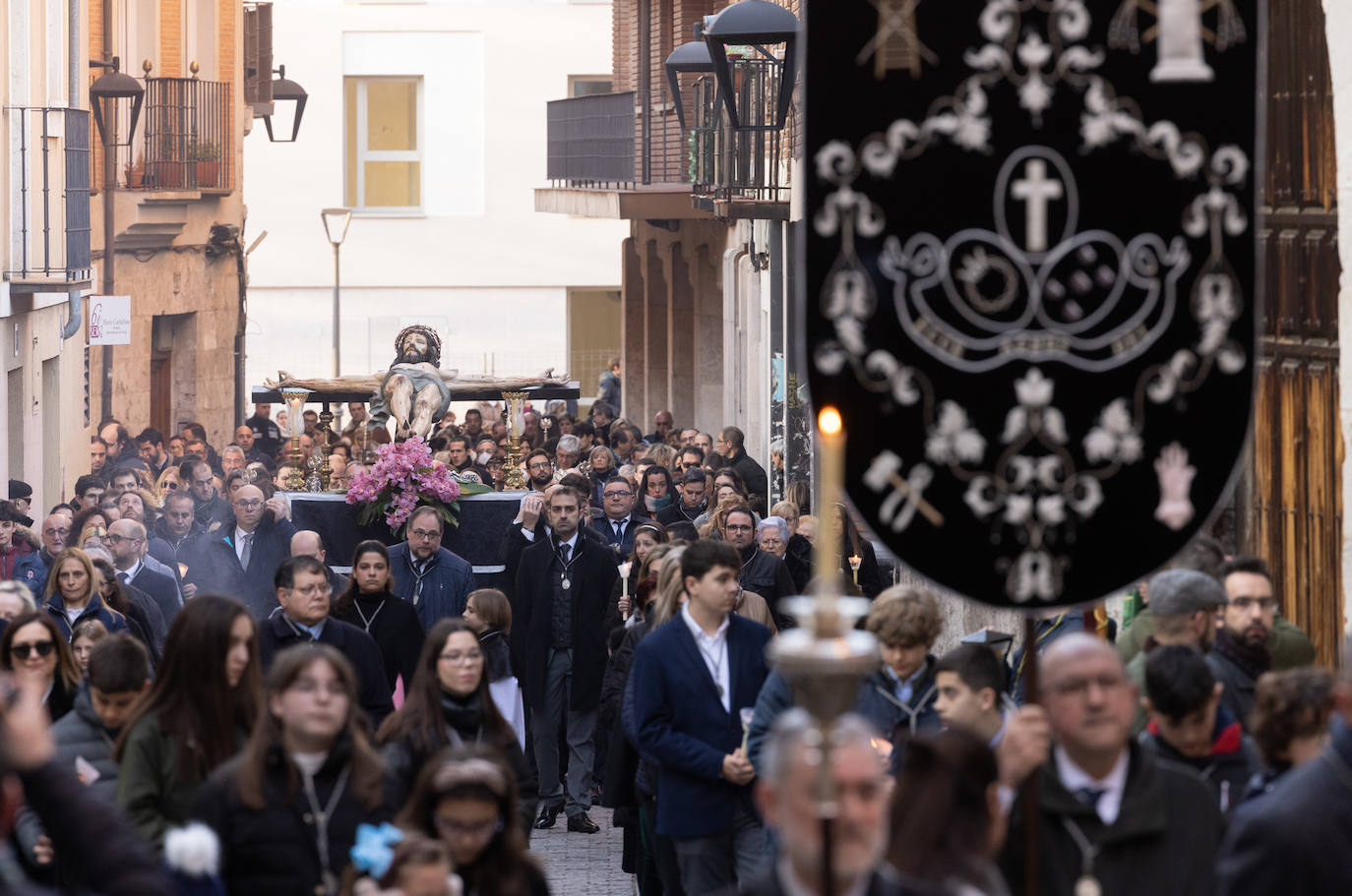 Fotos: Via Crucis Procesional en Valladolid de la cofradía de la Sagrada Pasión de Cristo