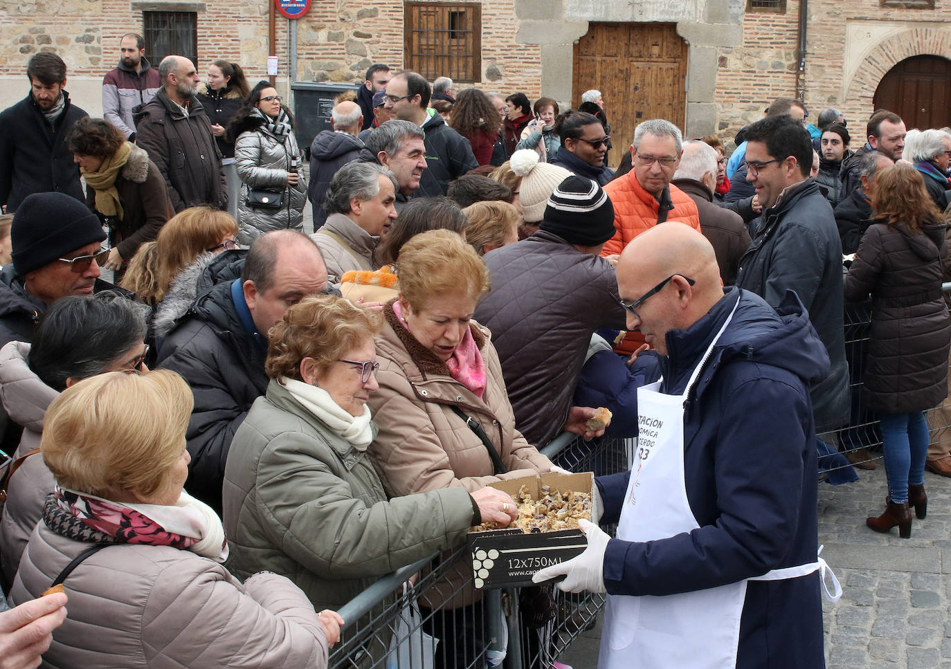 Degustación gastronómica del cerdo en San Lorenzo. 