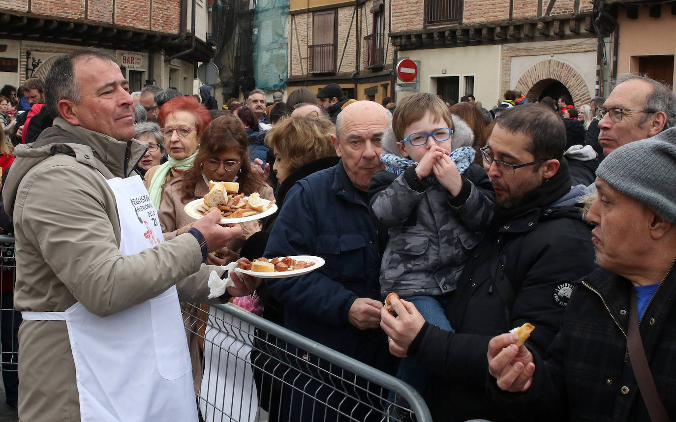 Degustación gastronómica del cerdo en San Lorenzo. 