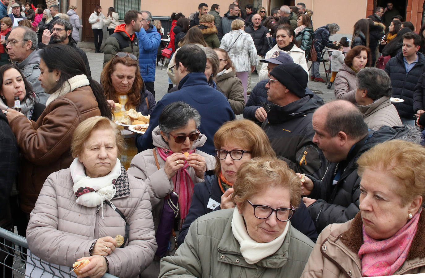 Degustación gastronómica del cerdo en San Lorenzo. 