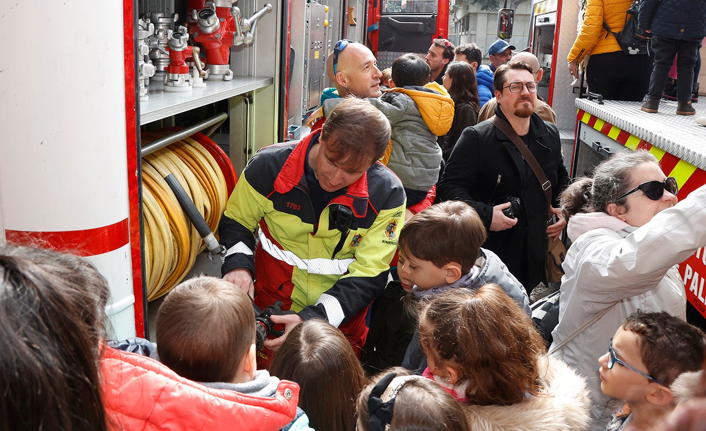 Jornada de puertas abiertas en el Parque de Bomberos