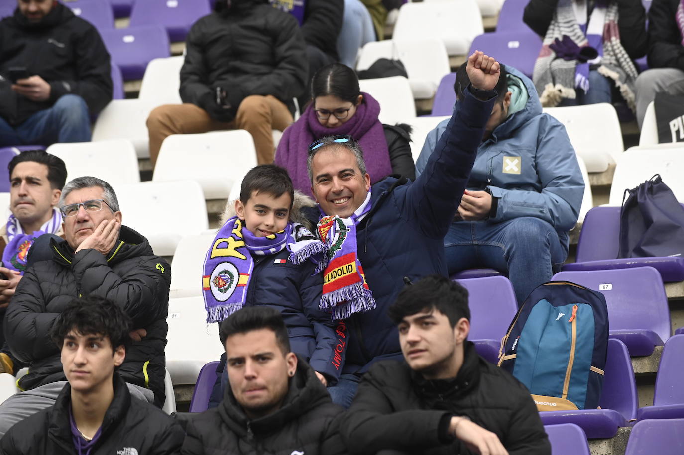 Fotos: Búscate en la grada del José Zorrilla (2/5)