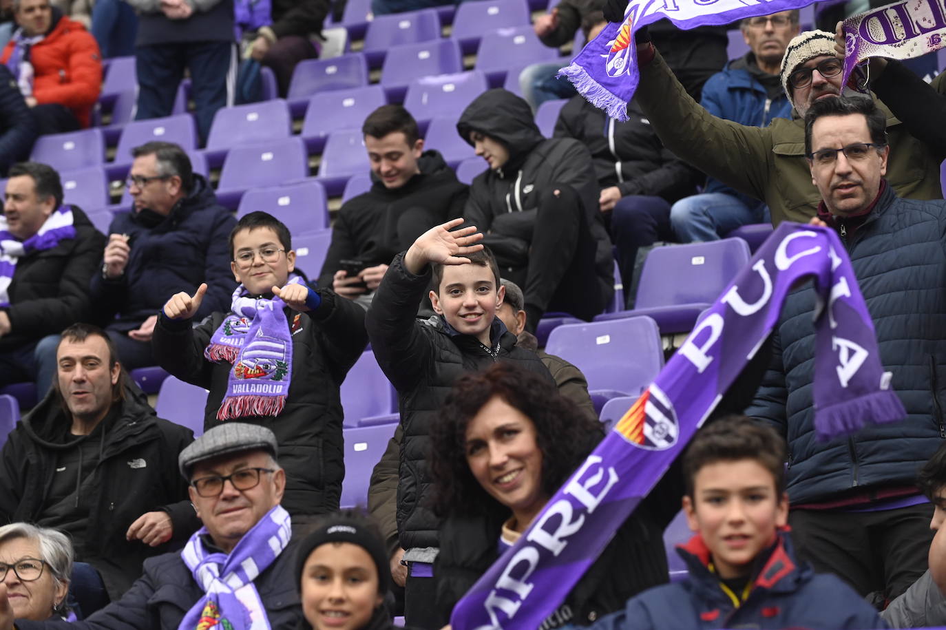 Fotos: Búscate en la grada del José Zorrilla (3/5)