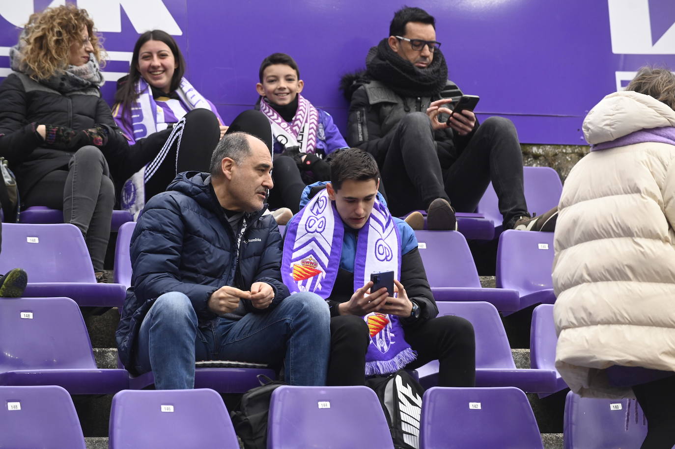 Fotos: Búscate en la grada del José Zorrilla (3/5)