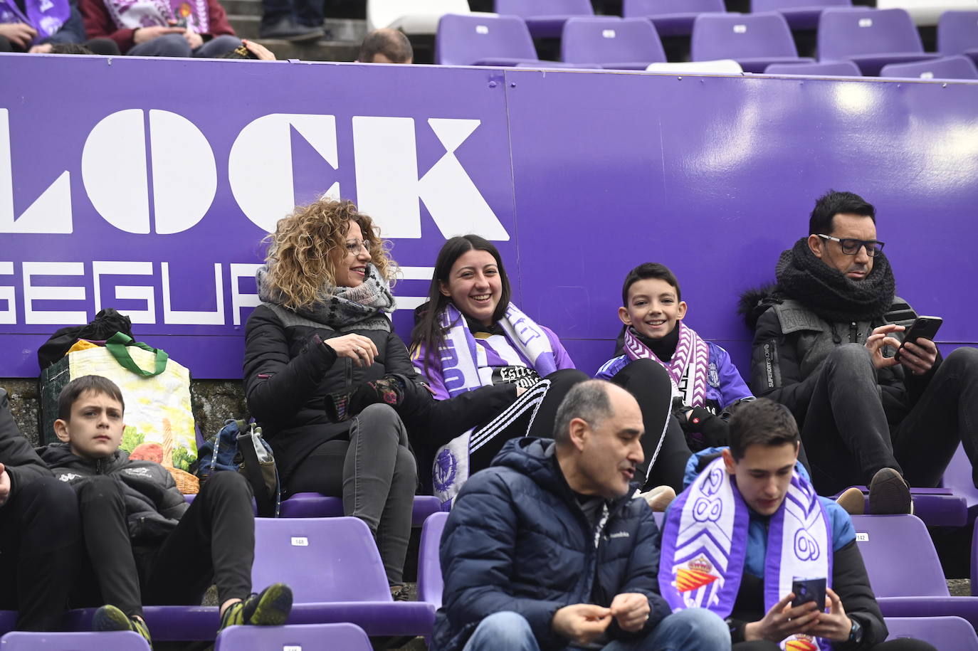 Fotos: Búscate en la grada del José Zorrilla (3/5)