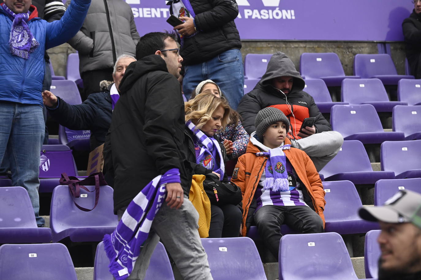 Fotos: Búscate en la grada del José Zorrilla (4/5)