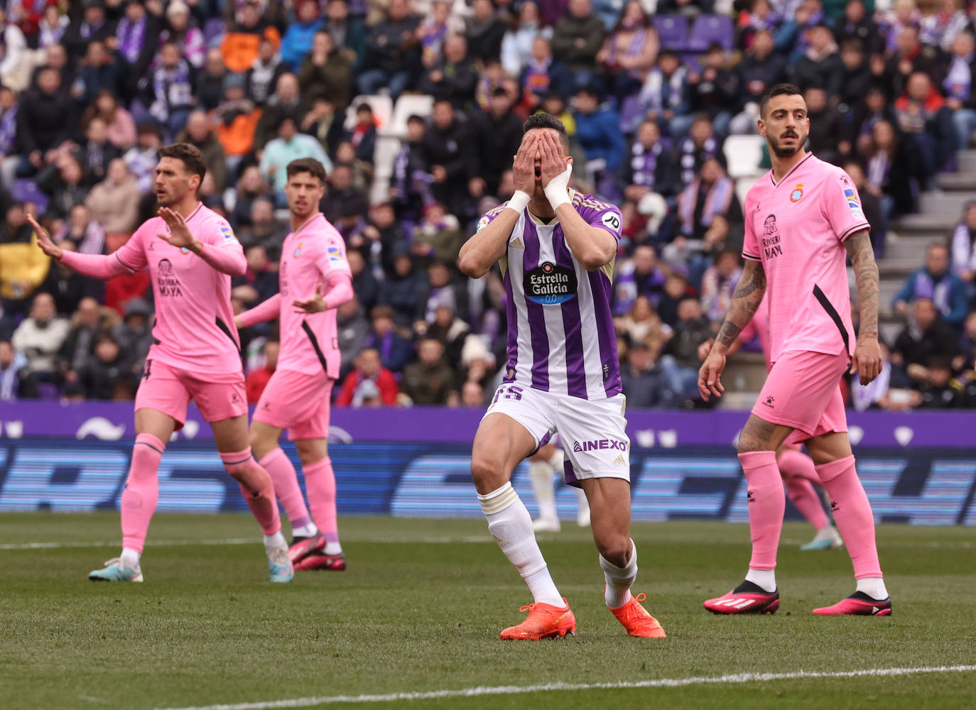 Fotos: Las imágenes del partido entre el Real Valladolid y el Espanyol