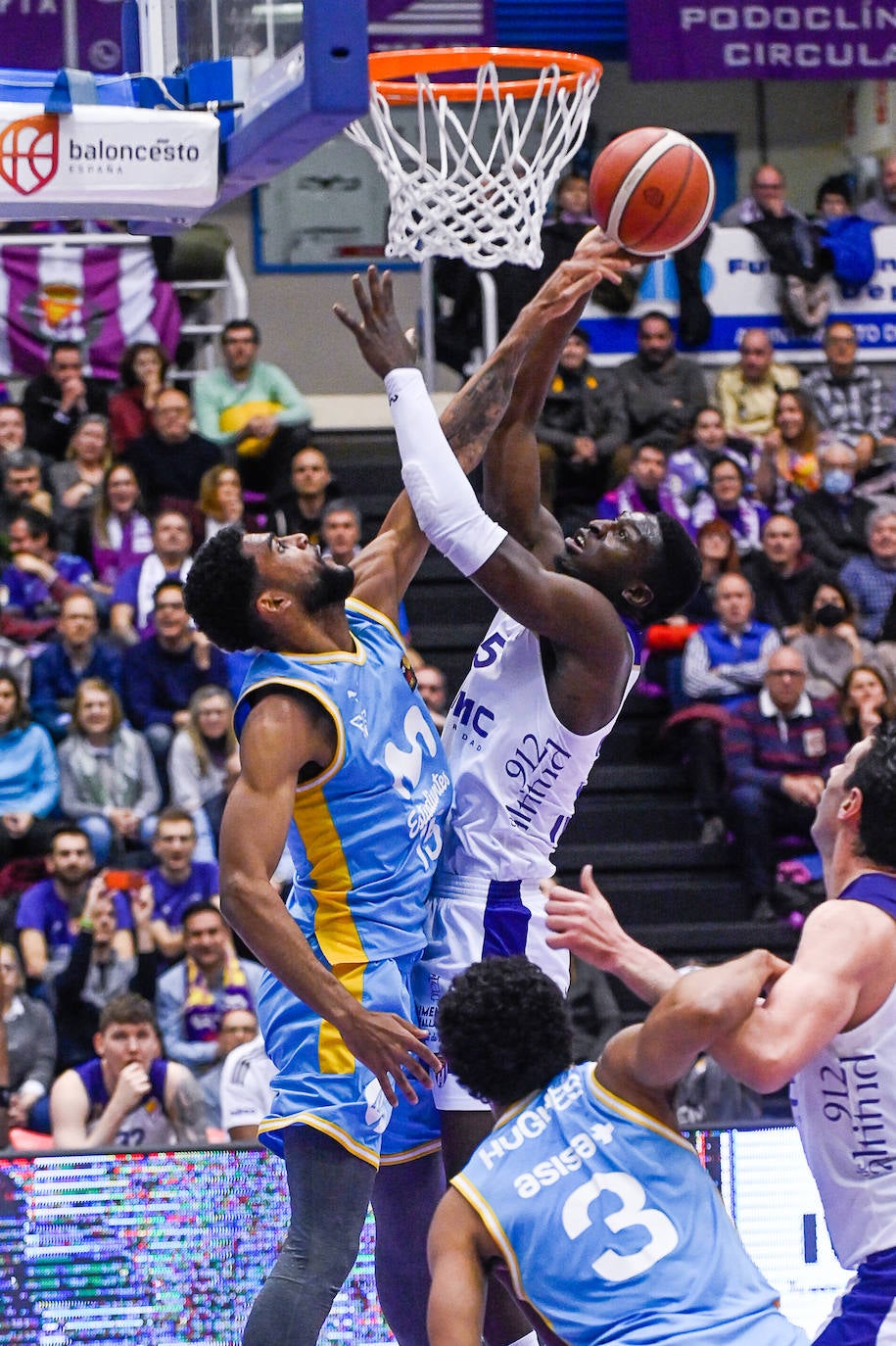 Fotos: Real Valladolid de baloncesto 81 - 75 Estudiantes