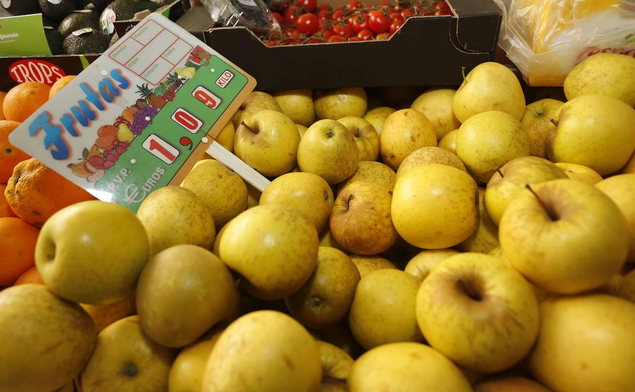 Una pila de manzanas, en una imagen de archivo 