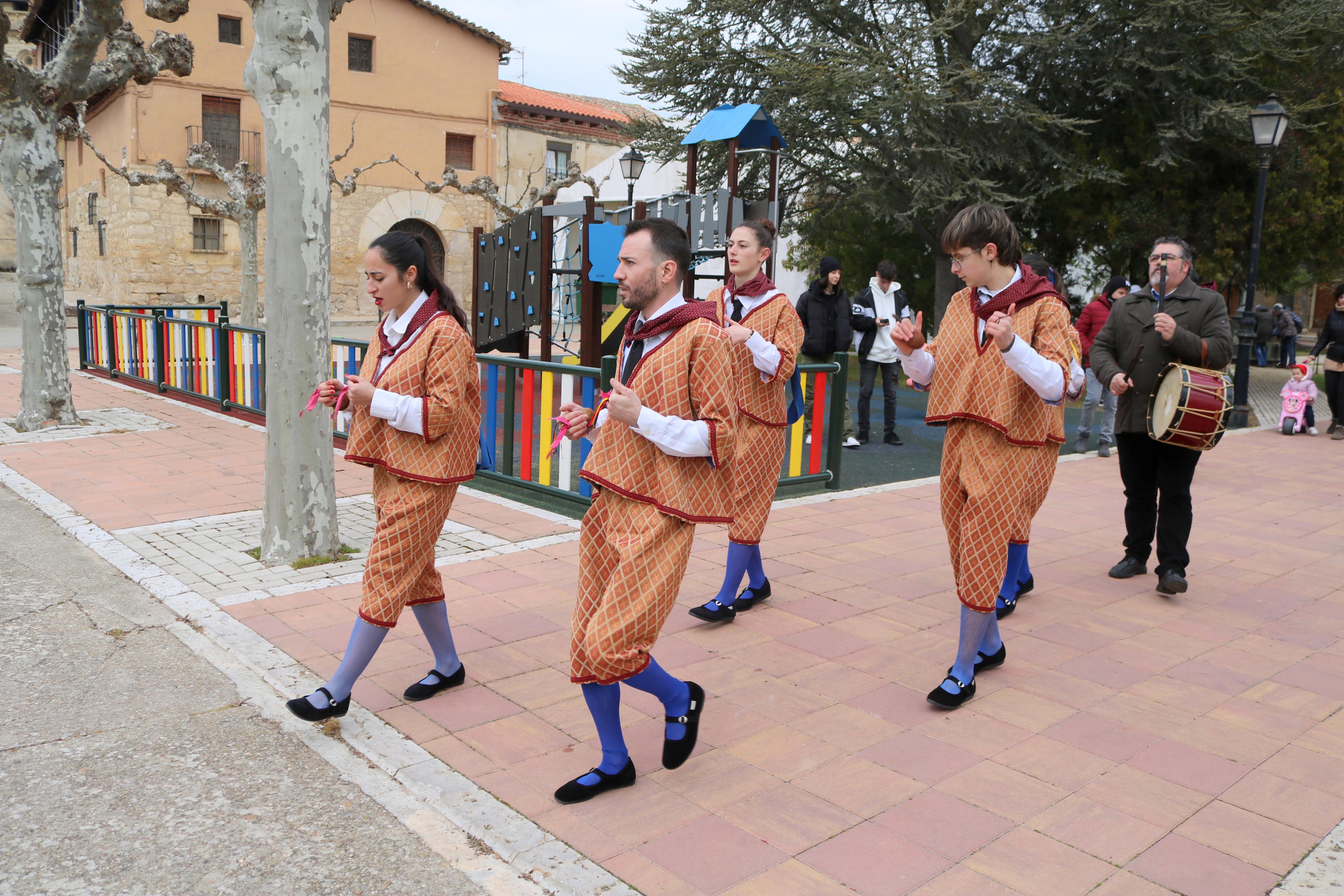 Villamediana celebra con todos los honores la fiesta de Santo Tomás