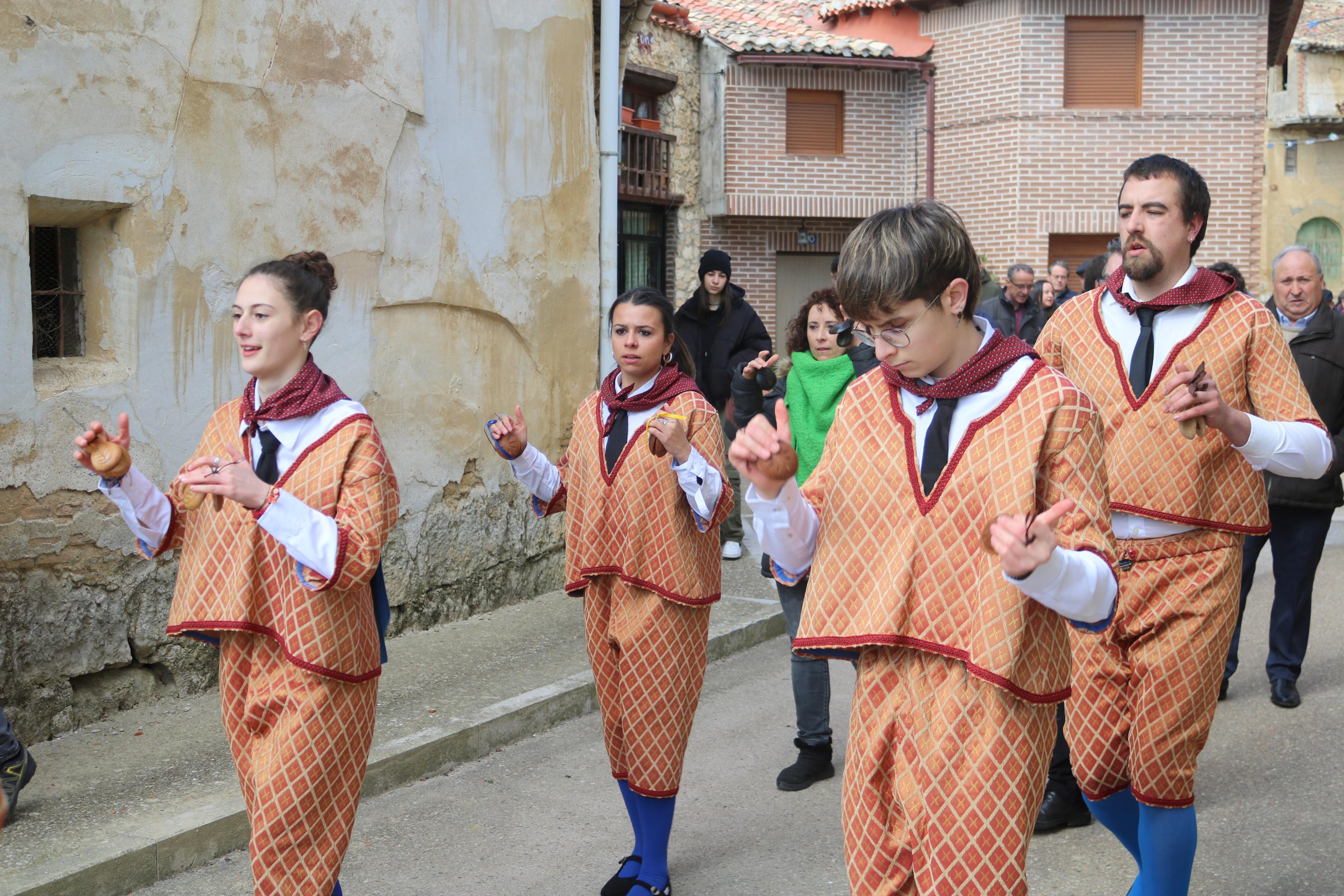 Villamediana celebra con todos los honores la fiesta de Santo Tomás