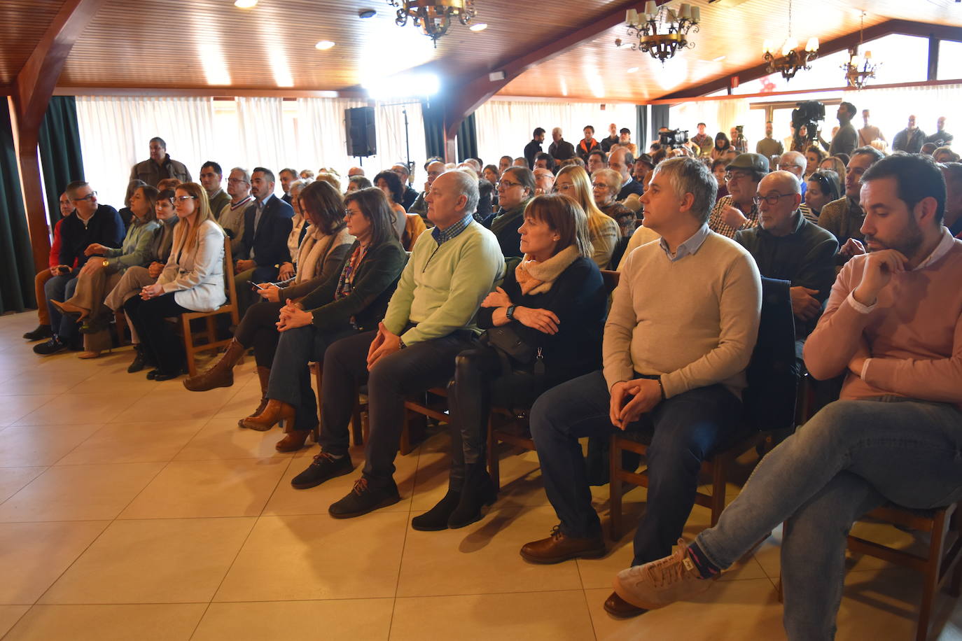 Fotos: La ministra Isabel Rodríguez apoya a los candidatos del norte de Palencia