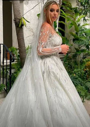 Lele Pons con su vestido de boda número uno.