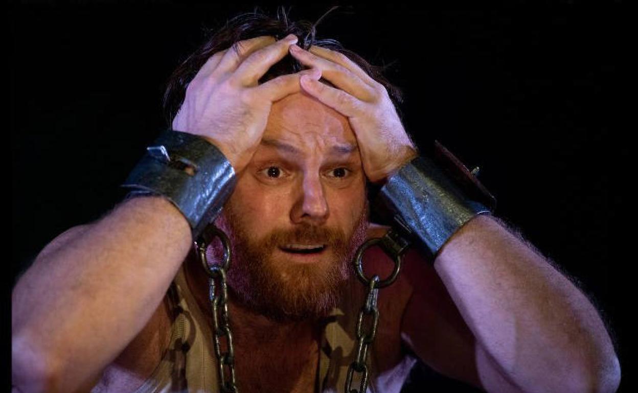 Alfredo Noval, actor medinense nominado a los premios Max. 