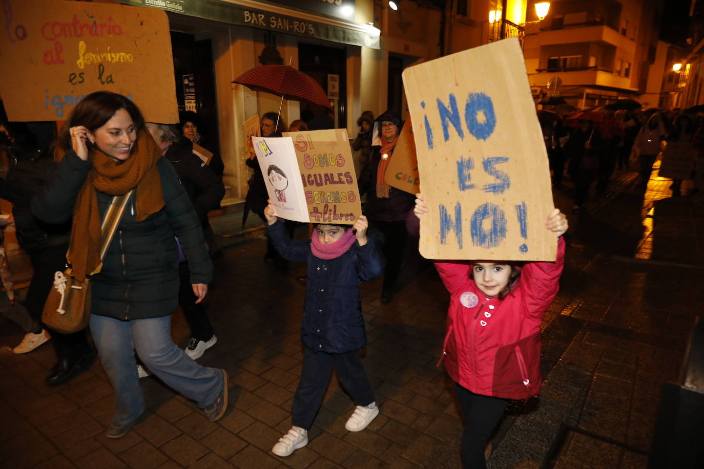 La manifestación del Día Internacional de la Mujer en Peñafiel.