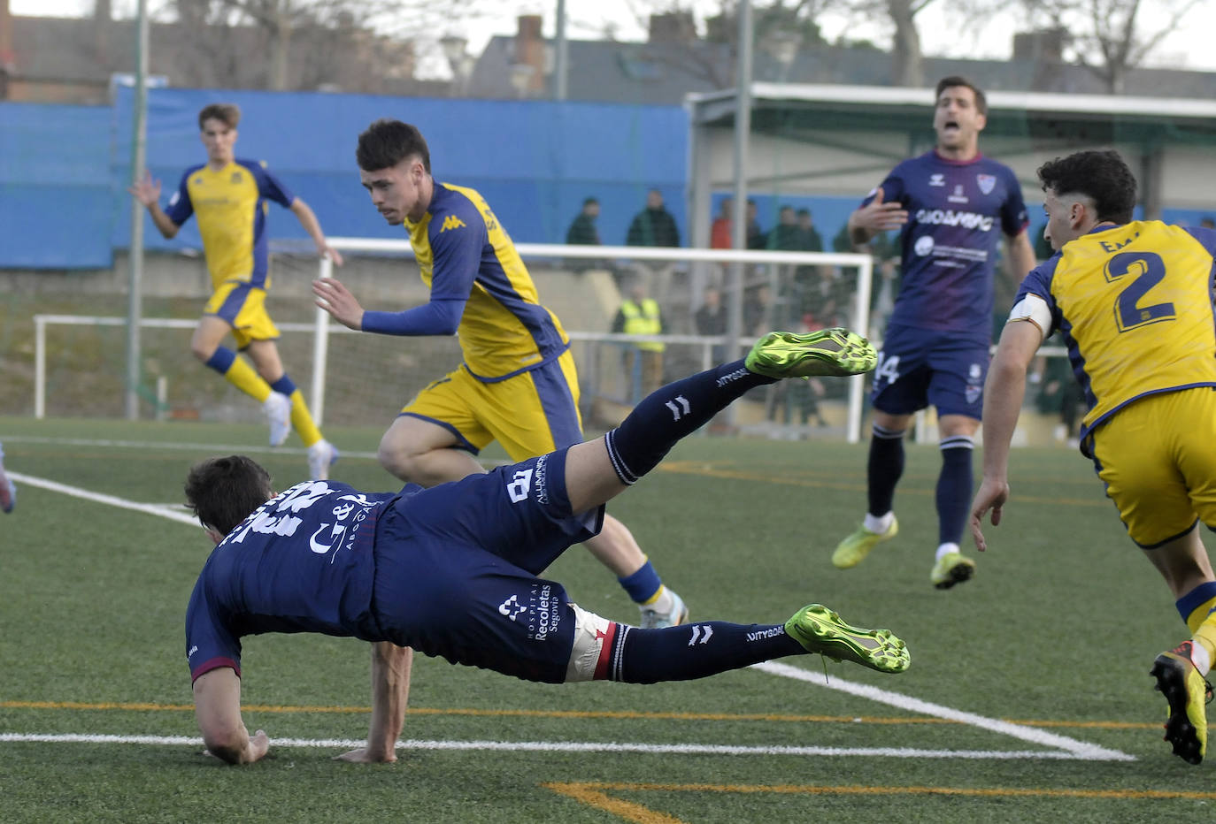 Partido entre el Alcorcón B y la Gimnástica Segoviana.