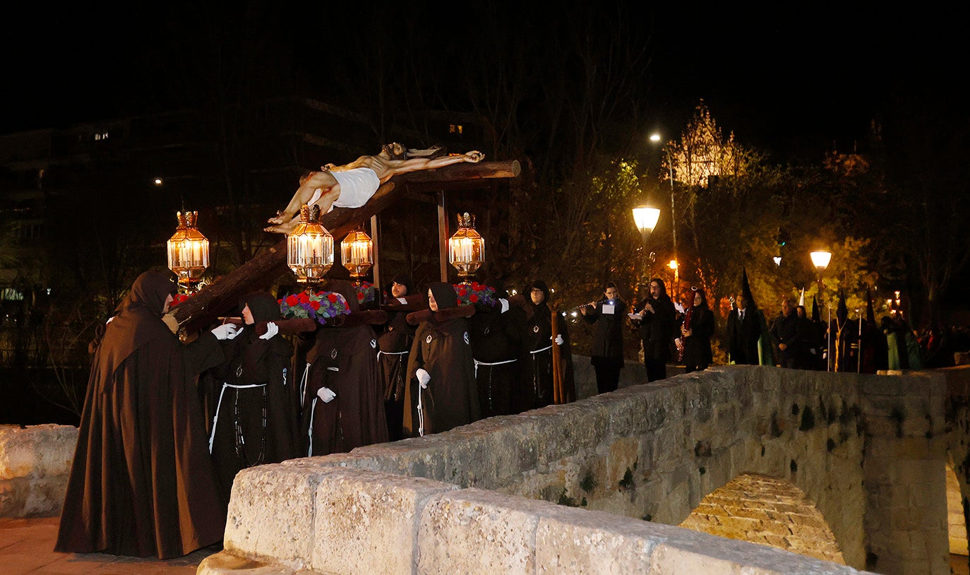 Procesión de Luz y Tinieblas