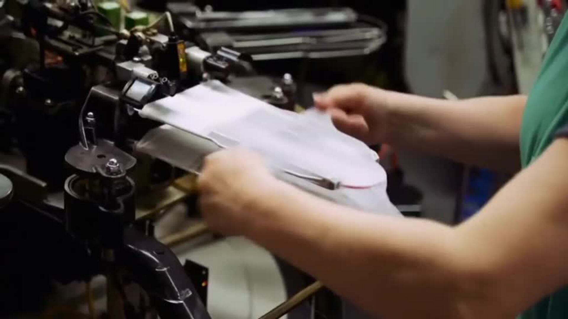 La mítica fábrica de medias Marie Claire anuncia el cierre