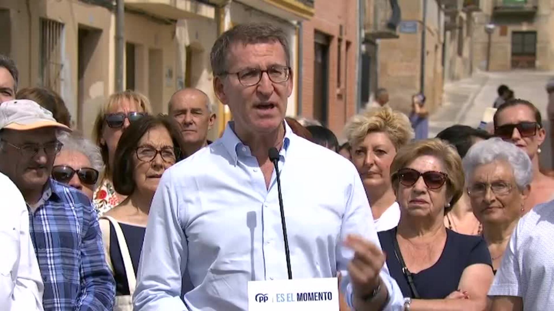 Feijóo promete ayudas a la conciliación y a los mayores desde la España rural