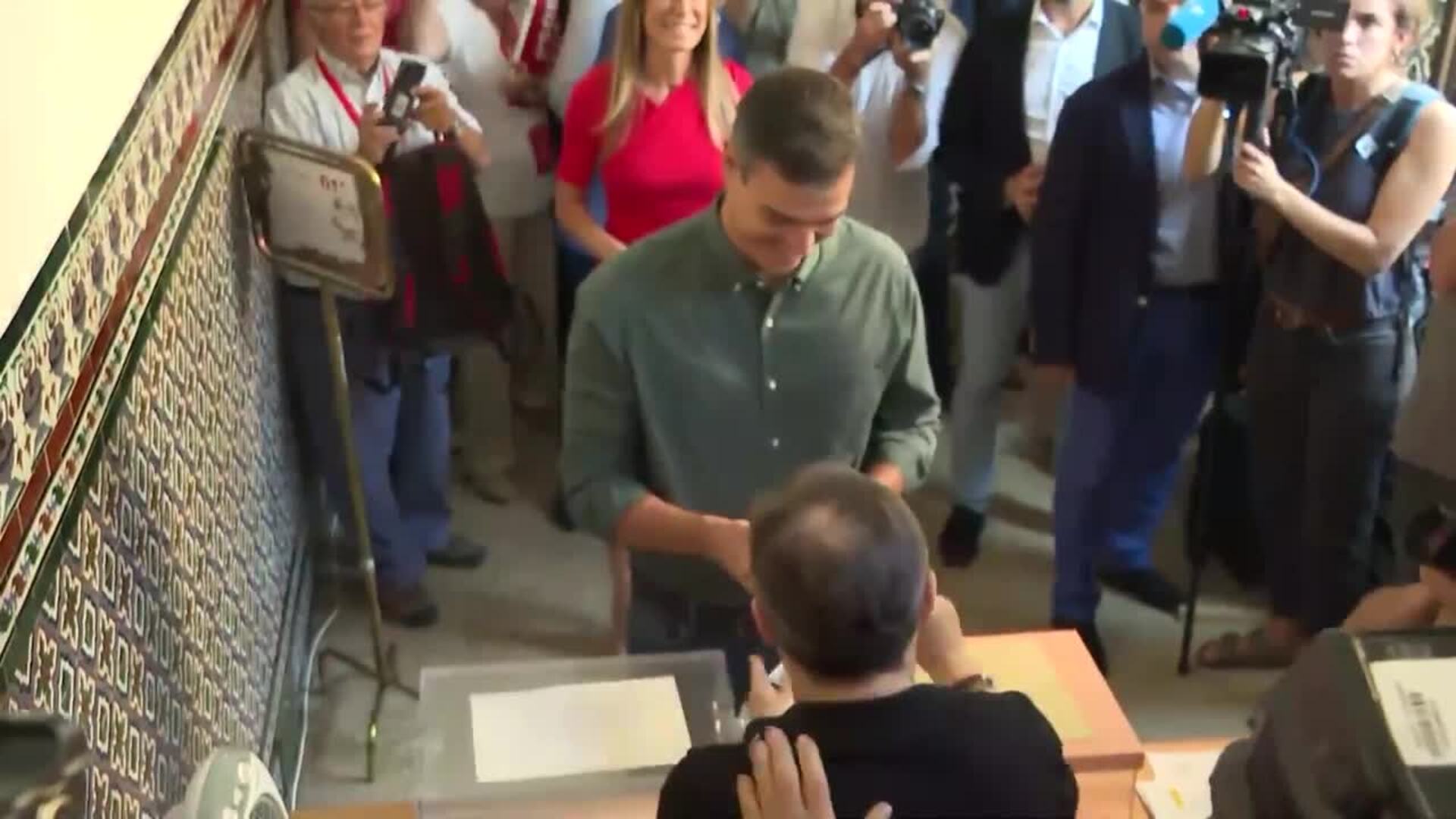 PP gana las elecciones, PSOE cae a segunda fuerza y Vox pierde 19 escaños