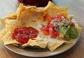 Nachos con guacamole.