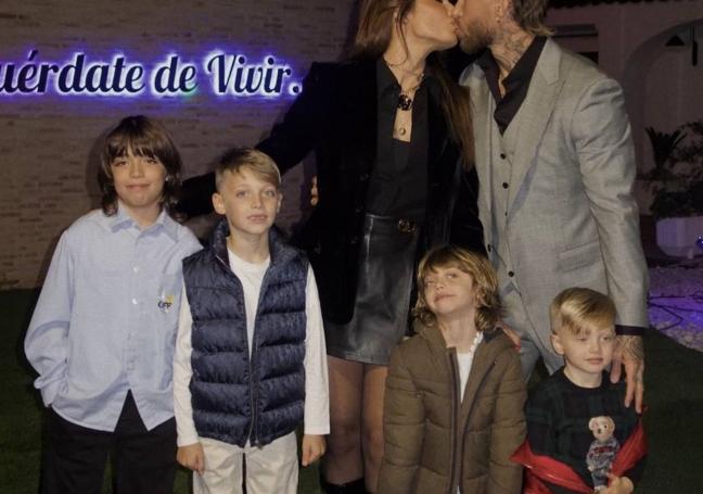 Foto de familia de Pilar Rubio, Sergio Ramos y sus hijos.