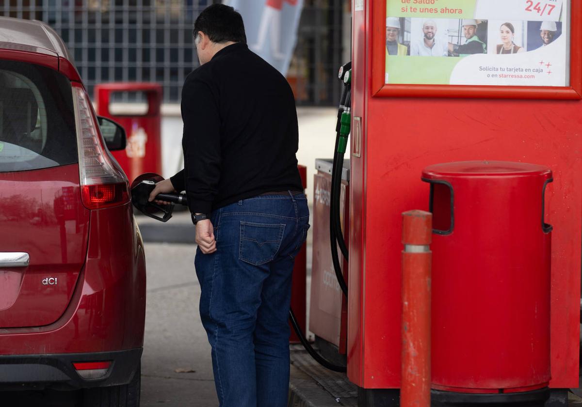 La cantidad de kilómetros que se puede recorrer con la reserva de combustible depende de múltiples factores.