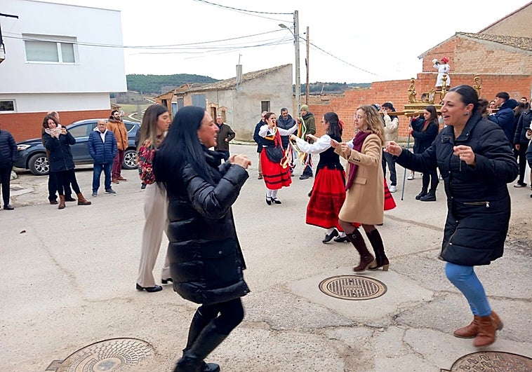 Castrillo de Don Juan celebra el Dulce Nombre de Jesús