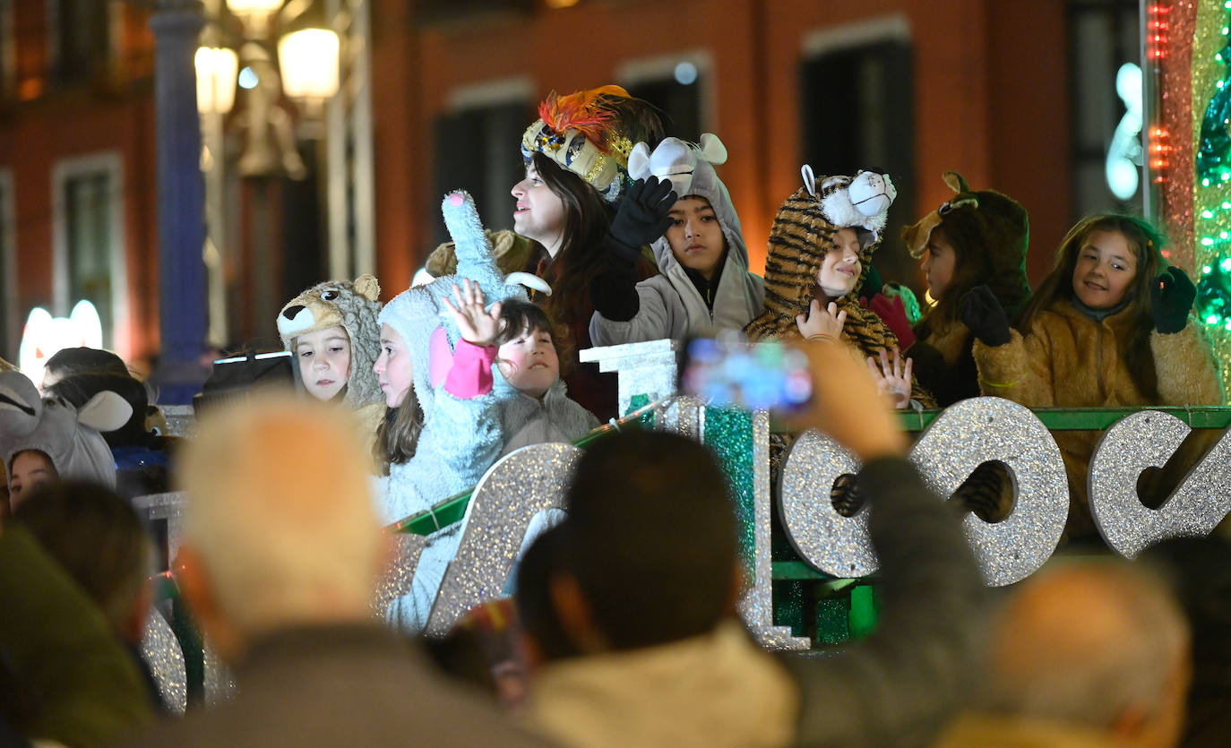 Las imágenes de la cabalgata de los Reyes Magos en Valladolid (3/4)