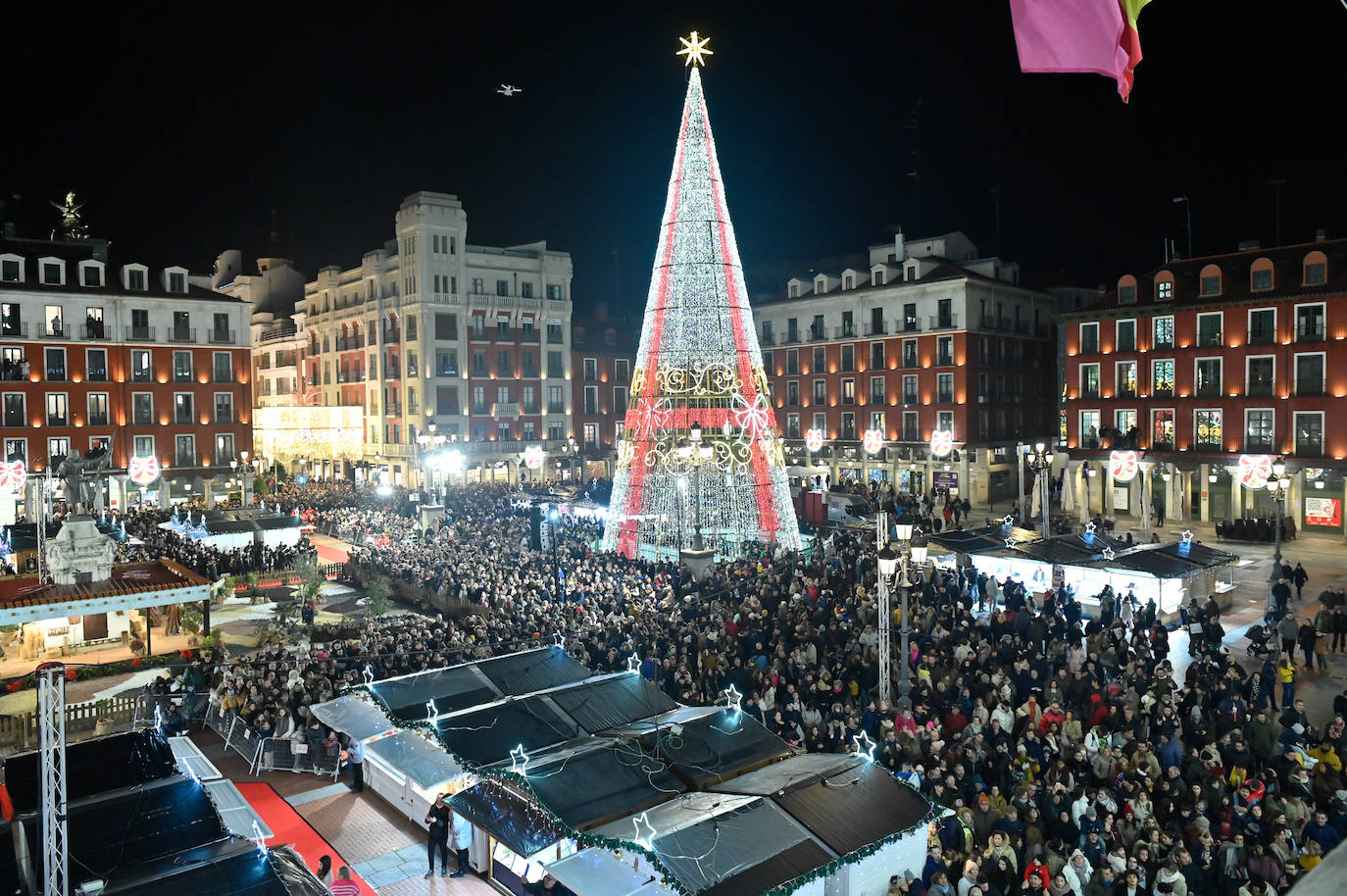 Las imágenes de la cabalgata de los Reyes Magos en Valladolid (2/4)