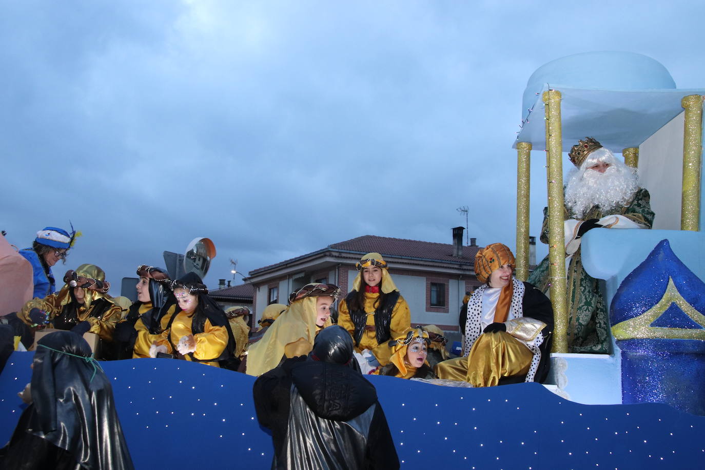 La Cabalgata de Reyes de Cuéllar, en imágenes