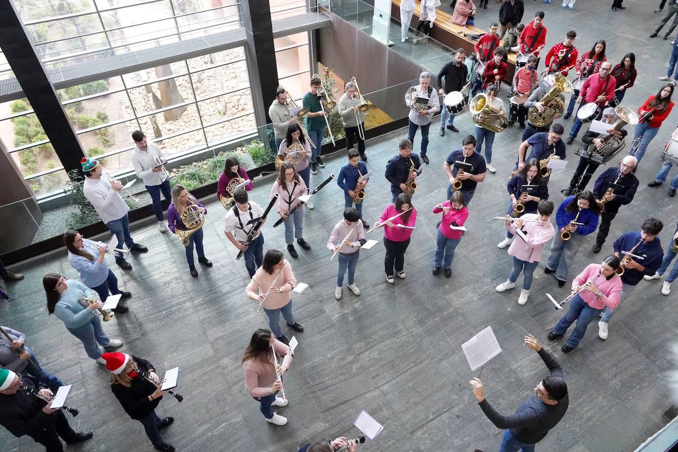 La Escuela Municipal de Música ofrece un concierto en el Río Hortega